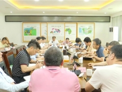 寧德市政協(xié)領(lǐng)導(dǎo)蒞臨古田縣開展“銀耳入糧”專題調(diào)研 ()