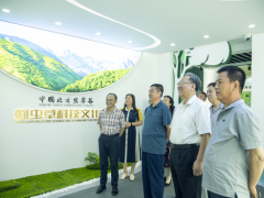 李天來(lái)院士前往中國(guó)北方蟲草谷參觀指導(dǎo) ()
